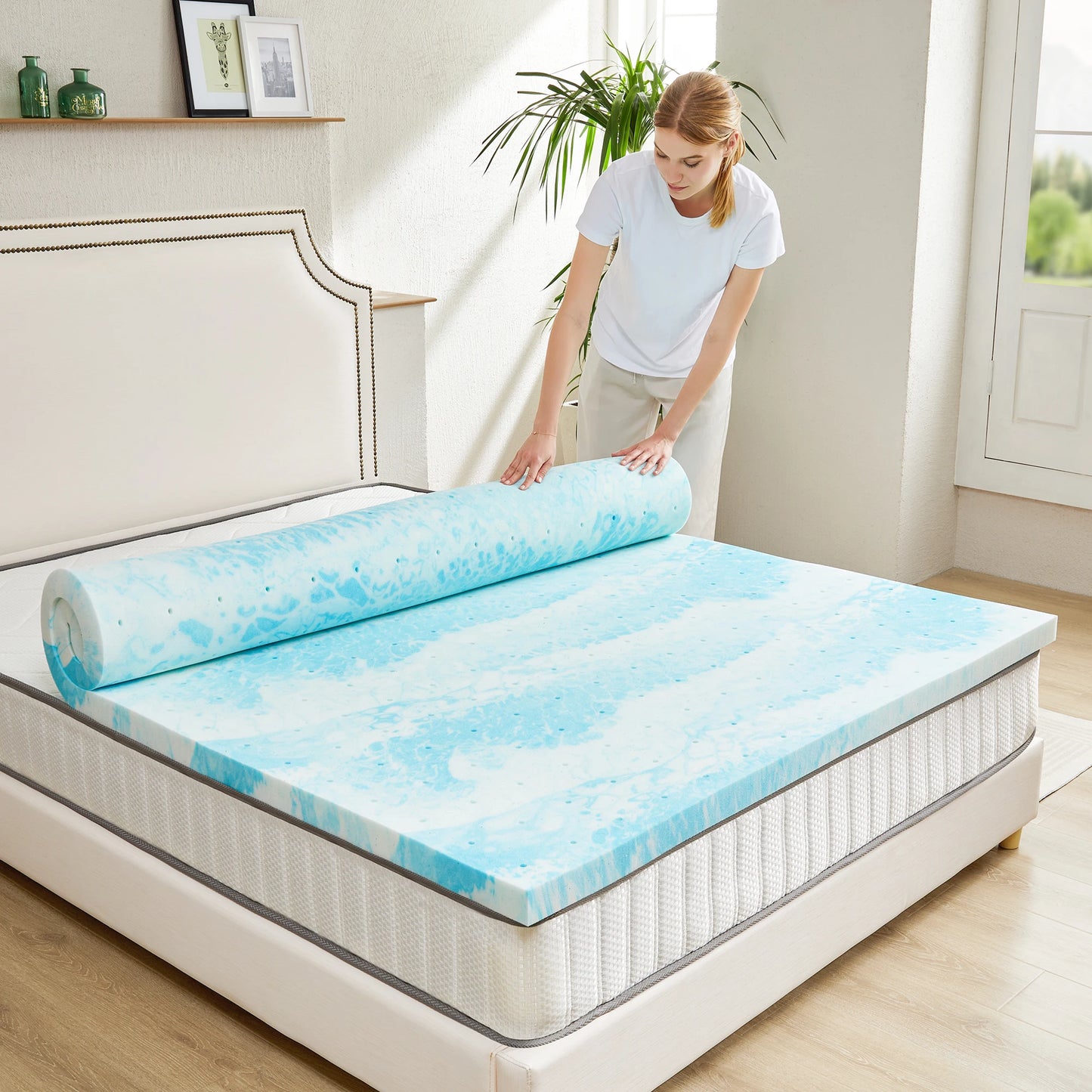 Gel Memory Foam Mattress Topper Full Size Cooling Mattress Soft and Breathable Bed Topper