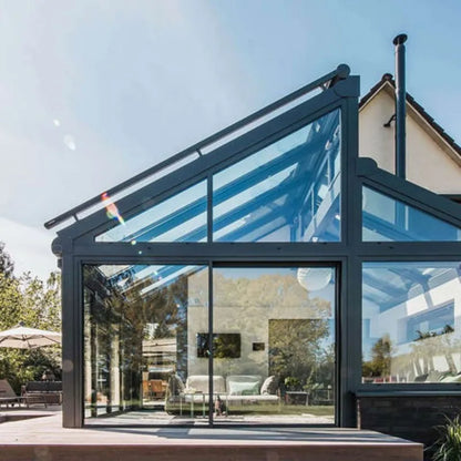 Stylish Sunroom for Outdoor Relaxation - Waterproof Roof, Adjustable Ventilation