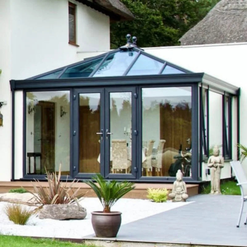 Stylish Sunroom for Outdoor Relaxation - Waterproof Roof, Adjustable Ventilation